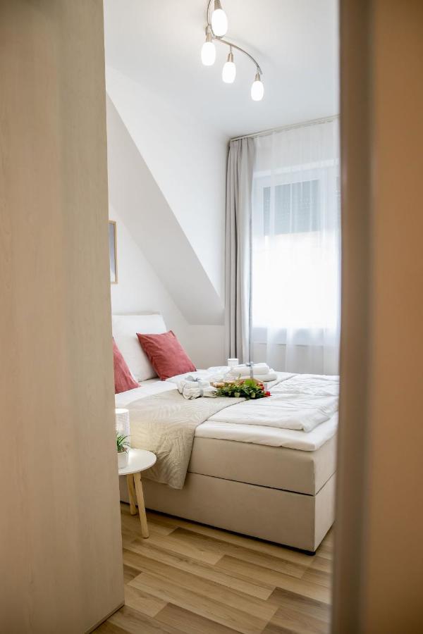 Rose Gold Apartment Zalaegerszeg Exterior photo