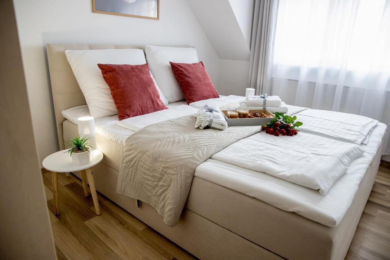 Rose Gold Apartment Zalaegerszeg Exterior photo