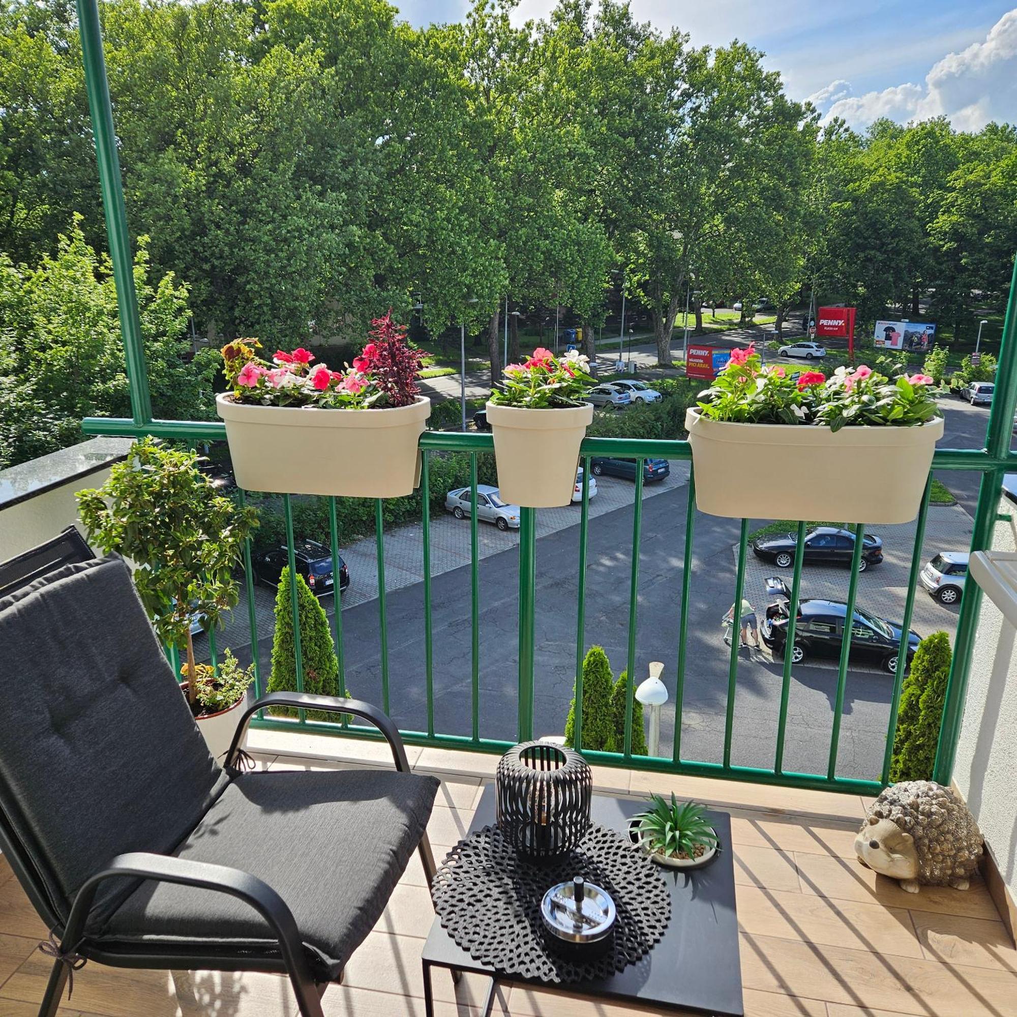Rose Gold Apartment Zalaegerszeg Exterior photo